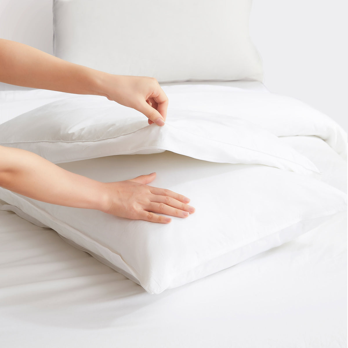 Stearns & Foster 3-in-1 Customizable Down Alternative Pillow