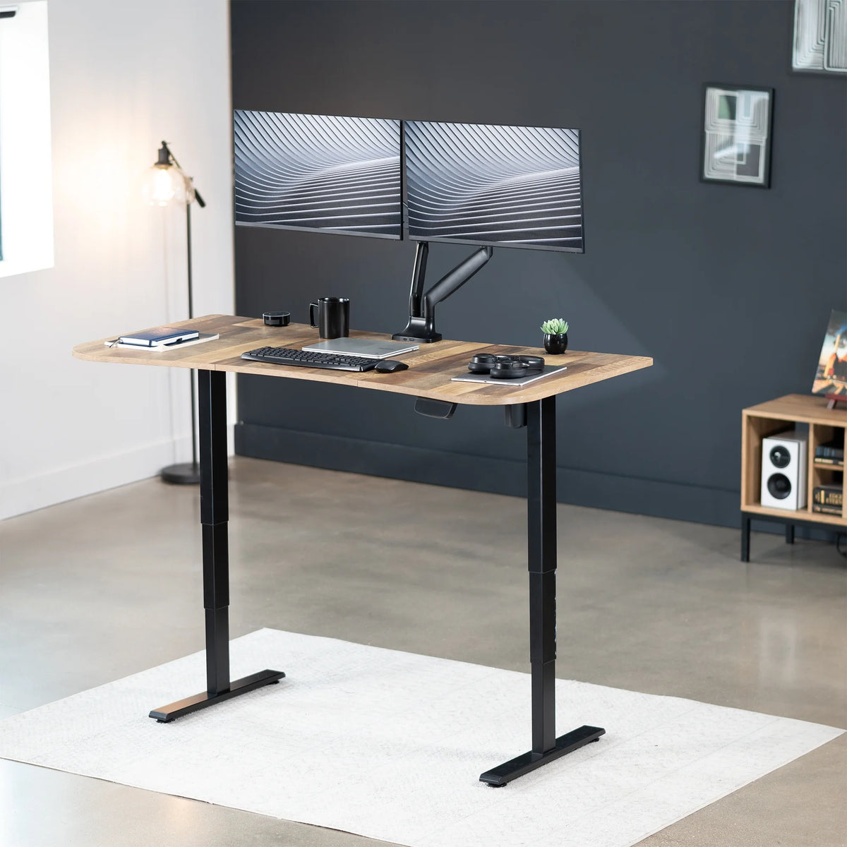 VIVO Reclaimed Wood / Black 63�?x 32�?Electric Height Adjustable Stand Up Desk