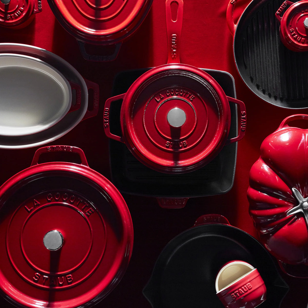 Staub Cast Iron 7-qt Round Cocotte - Grenadine