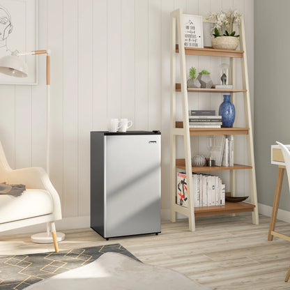 Magic Chef  New 18.5 inch Width 3.5 Cu. ft. Compact Refrigerator with  Single Door
