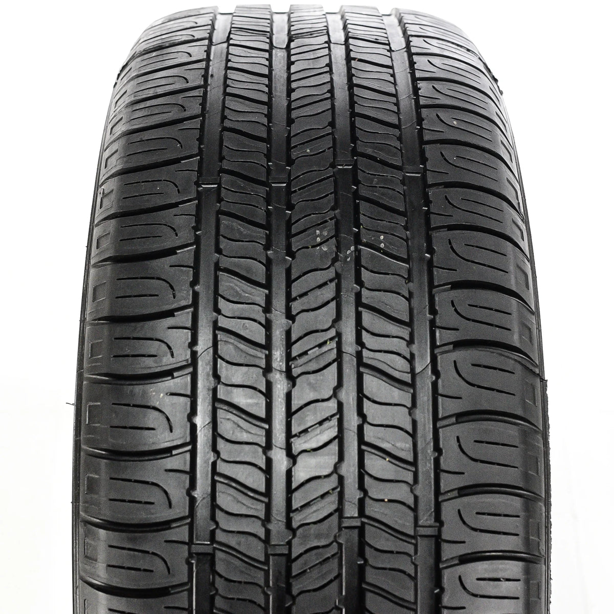 Set of 4 Goodyear Assurance All-Season 225/55R17 97T a/s Tires