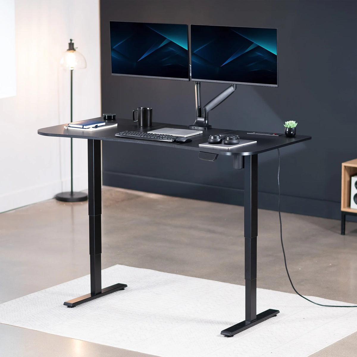 VIVO Reclaimed Wood / Black 63�?x 32�?Electric Height Adjustable Stand Up Desk