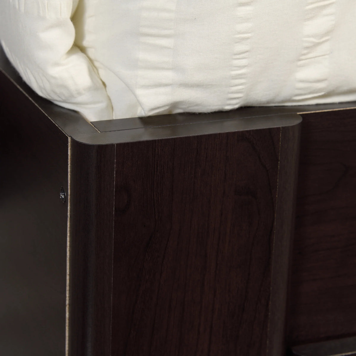 Sauder Beginnings Twin Platform Bed, Soft White Finish