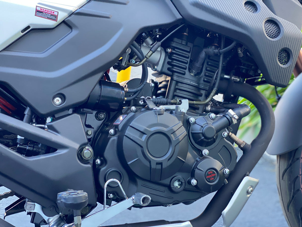 Lifan KPM 200 Motorcycle | 200cc EFI Caf�� Racer | 6-Speed Street Bike