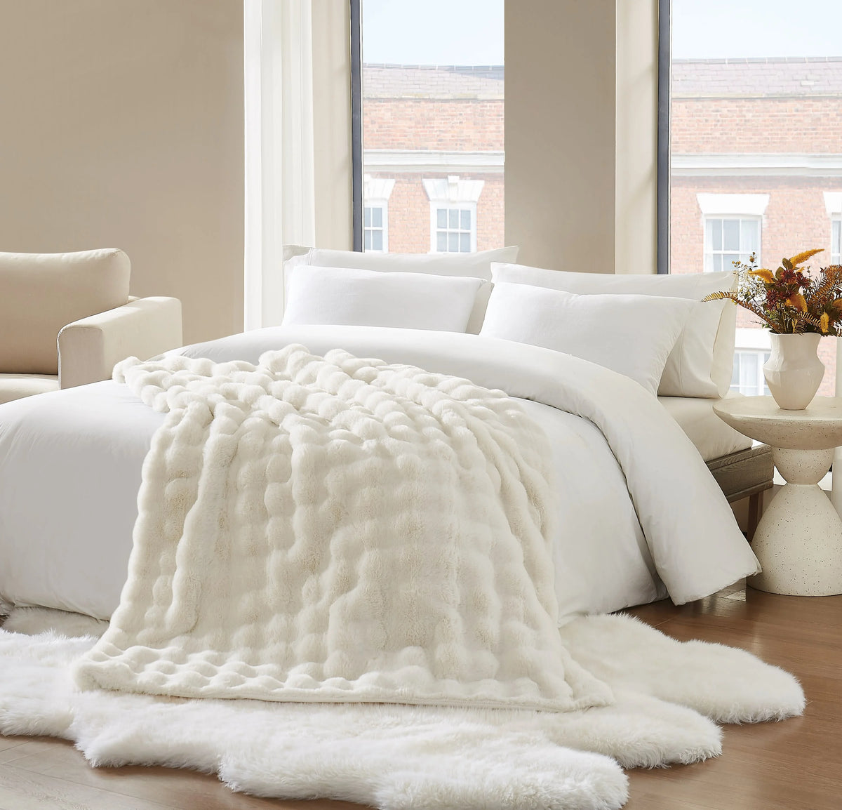 Brooklyn Loom Bubble Faux Fur 100% Microfiber Polyester  Twin XL Blanket in Green, All Season, Adult Size, OEKO-TEX Certified