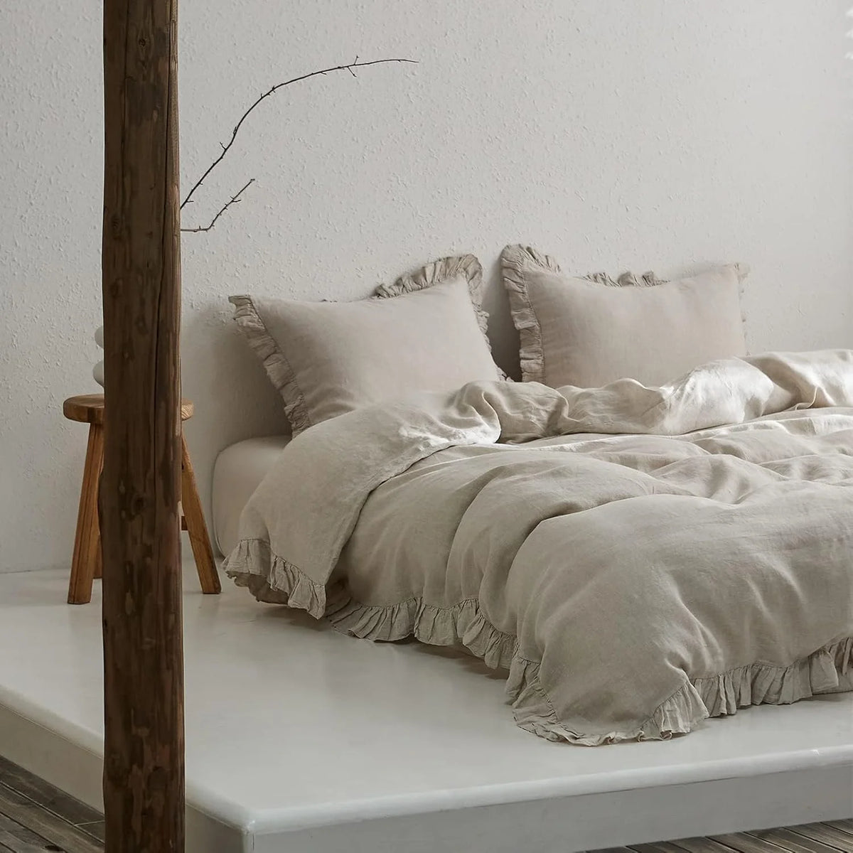 Simple&Opulence 100% Washed Linen Duvet Cover Set-3 Pieces Shabby Chic Premium Ruffled Bedding with 1 Comforter Cover and 2 Pillowshams France Flax High End Frill Sets Vintage Style(King, White)