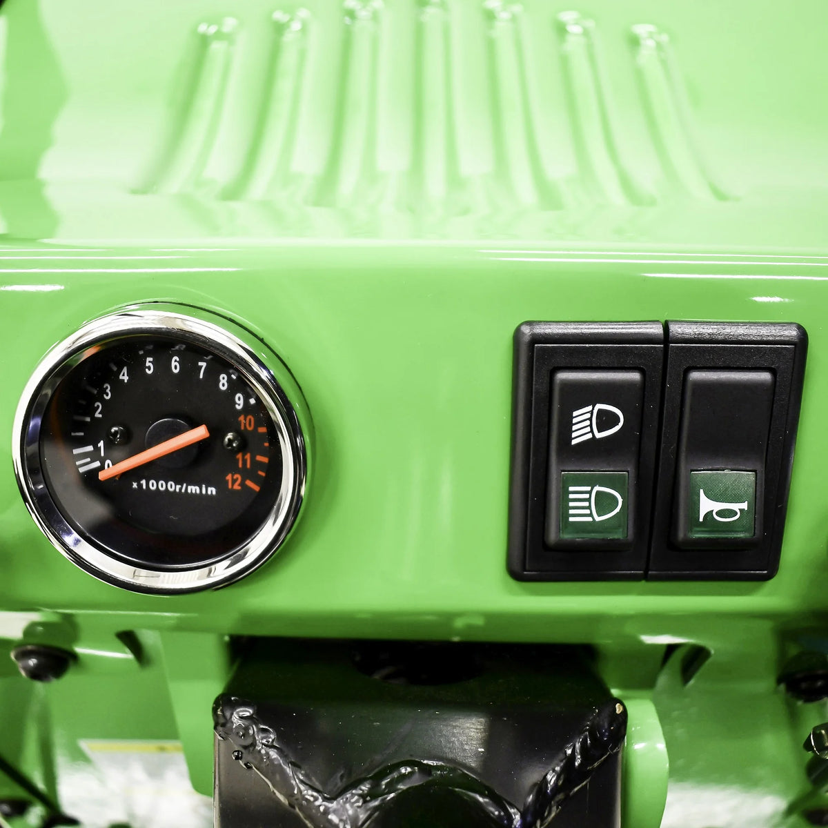 Massimo Mini Tractor 110cc 2WD Gas Go Kart �C Kids & Youth Ride-On Utility Vehicle �C Green