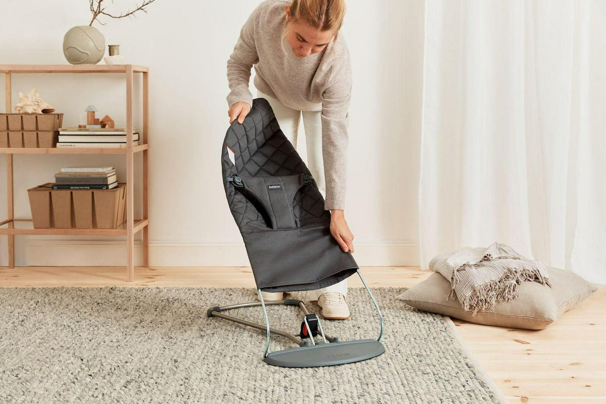 BabyBjorn Bouncer Bliss Baby Bouncers with Cotton. Classic Quilt. Anthracite