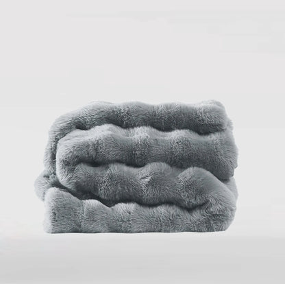 Brooklyn Loom Bubble Faux Fur 100% Microfiber Polyester  Twin XL Blanket in Green, All Season, Adult Size, OEKO-TEX Certified
