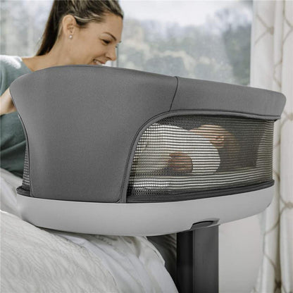 Chicco Close to You SE Portable Bedside Bassinet. Height Adjustable. Mesh Sides - Charcoal (Grey). New