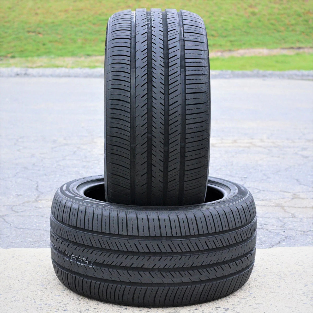 Set of 4 (FOUR) Atlas Force UHP 255/60R19 109H A/S Performance All Season Tires Fits: 2010 Buick Enclave CXL, 2021 Lincoln Aviator Base