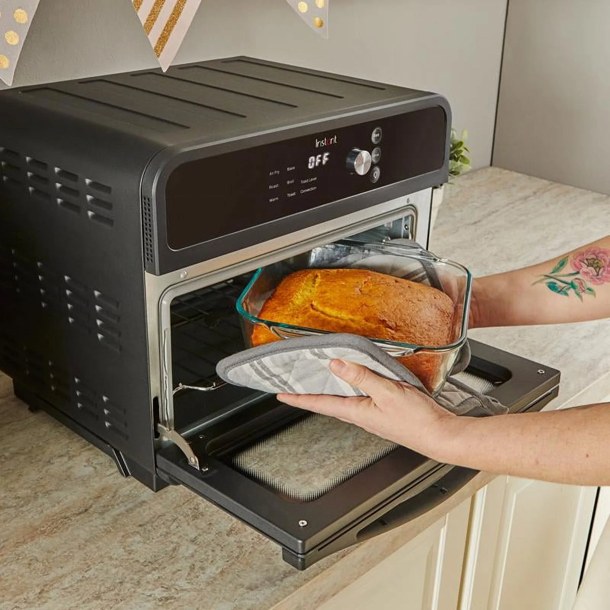 Instant 6026917 Programmable Air Fryer Oven, Black