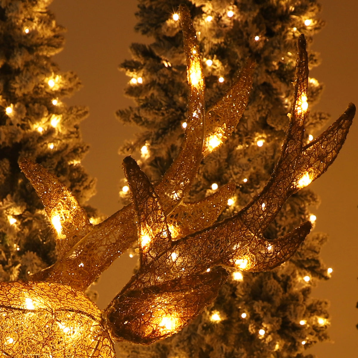 VEIKOUS Christmas Lighted Deer Family Set Outdoor Decor w/ 200 Warm Lights Reindeer Christmas Decor, Ground Stakes and Zip Ties, Gold