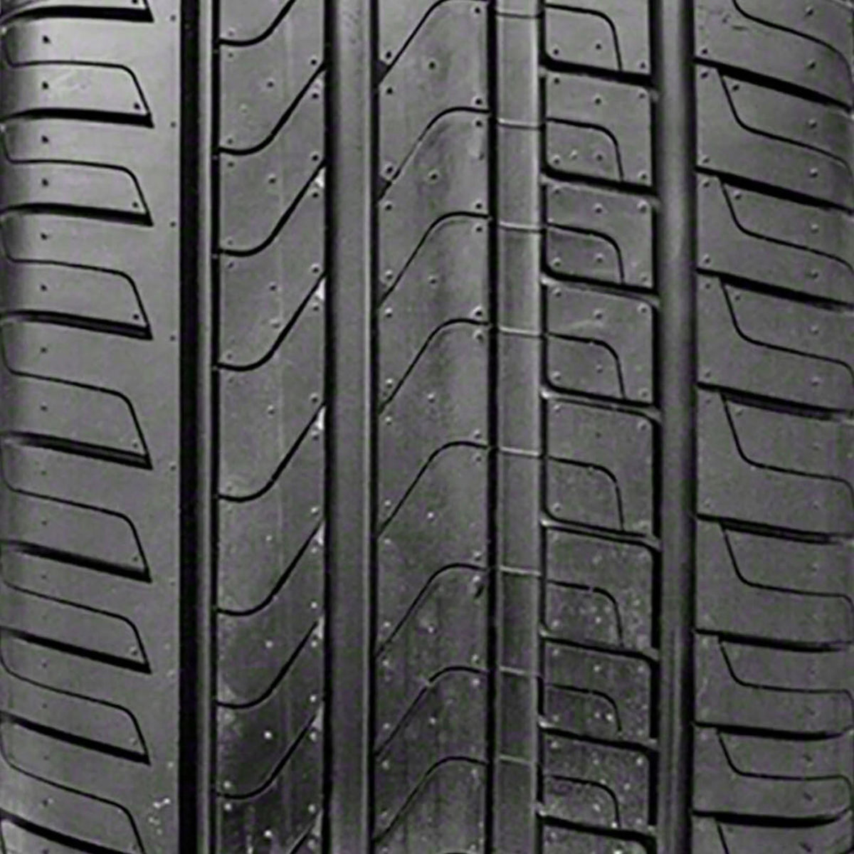 Set of 2 Pirelli Cinturato P7 225/50R17 94W Tires