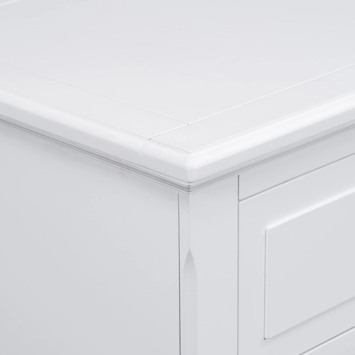 White Nightstand for Bedroom, Atumon Nightstand with 3 Drawers, Wood Bedside Table, Modern Nightstand Furniture for Bedroom, 28"L x 16.9"W x 28"H