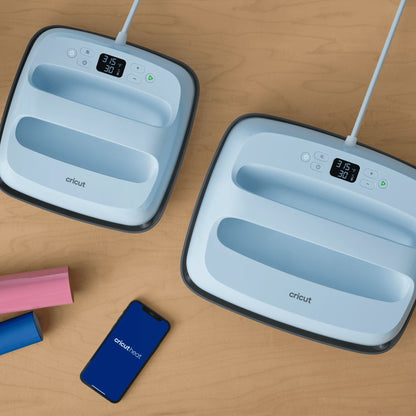 Cricut EasyPress® 3 - 9 in x 9 in - Bluetooth®-Enabled Handheld Heat Press