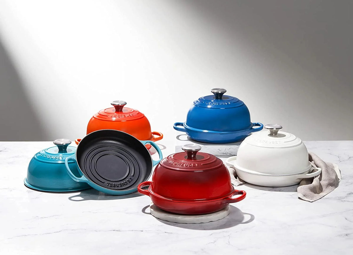 Le Creuset Signature Enameled Cast Iron 9.5 Inch Bread Oven