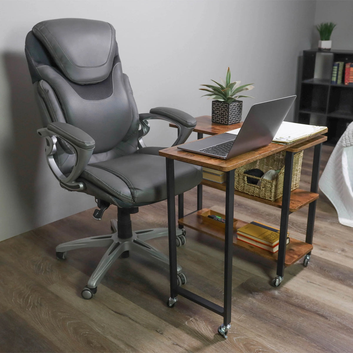 7Penn Side Couch Table Tray with Wheels - Rotating Sofa Side Table Swivel Desk