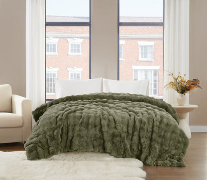 Brooklyn Loom Bubble Faux Fur 100% Microfiber Polyester  Twin XL Blanket in Green, All Season, Adult Size, OEKO-TEX Certified