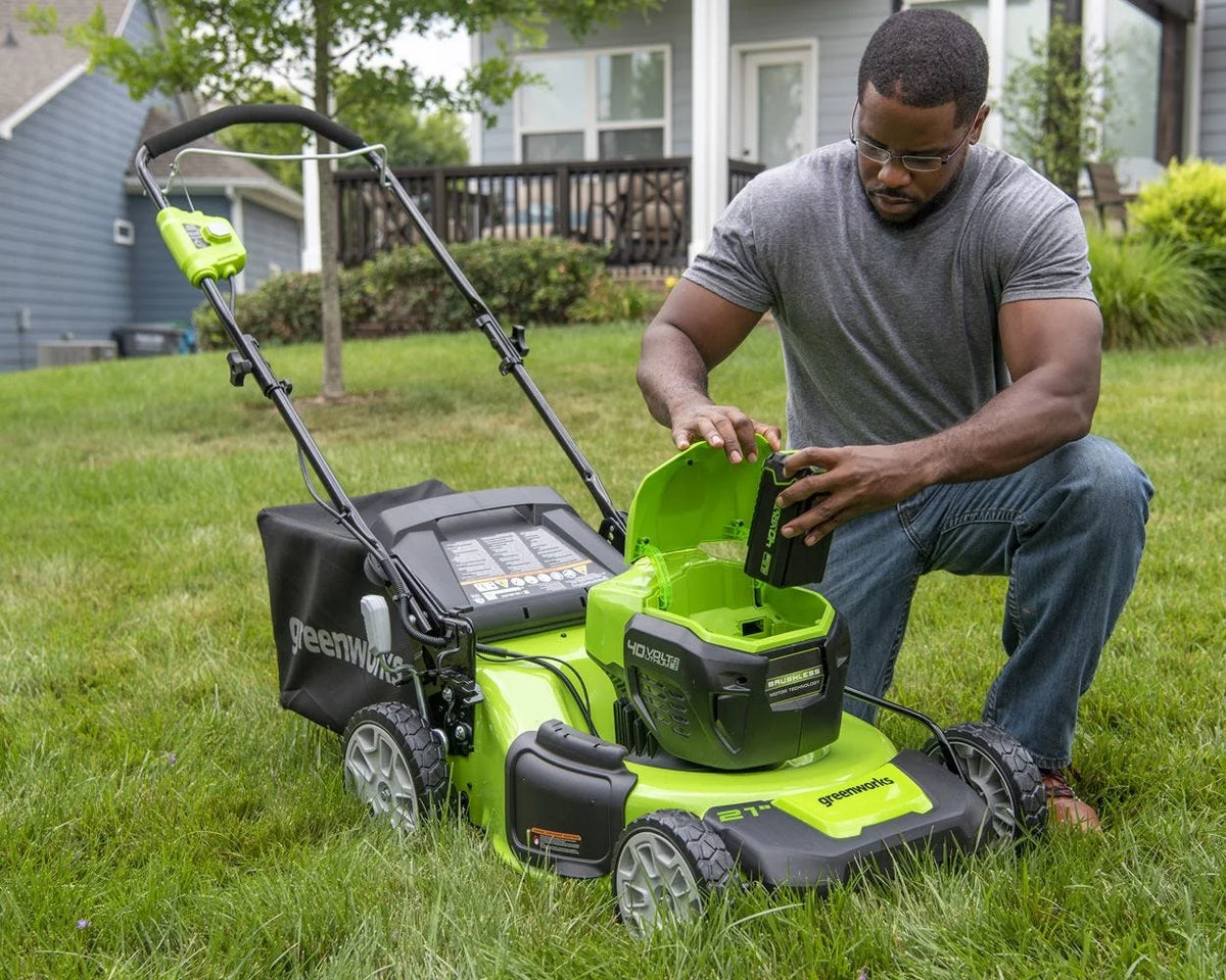 Greenworks 40V 21" Cordless Brushless Push Lawn Mower with (1) 4.0 Ah and (1) 2.0 Ah USB Batteries and Charger Included 2527302AZ