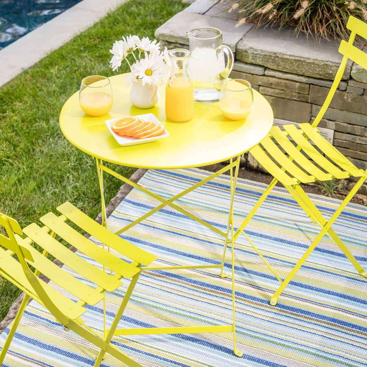 Alin 3 Piece Relaxing Outdoor Furniture Set �?2 Handy Chairs With a Round Table - Yellow