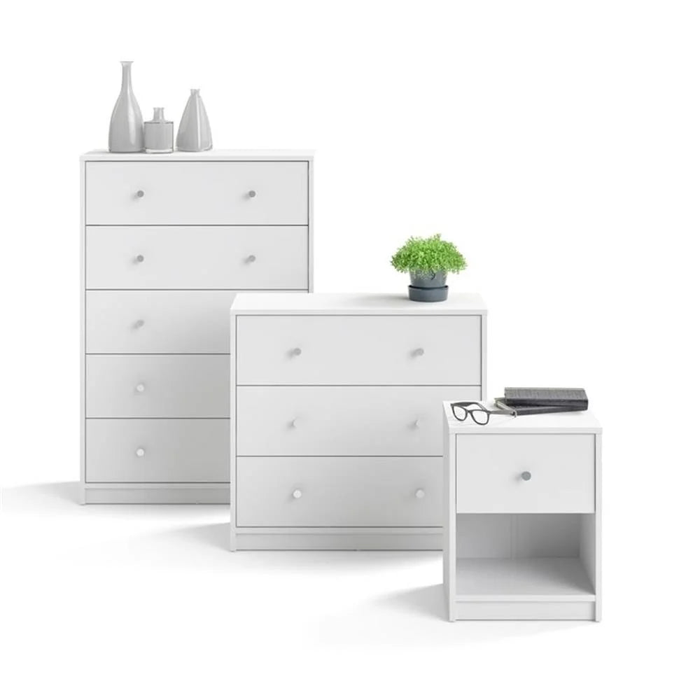 Home Square 4 Piece Bedroom Set With Dresser, Chest and 2 Nightstands in White