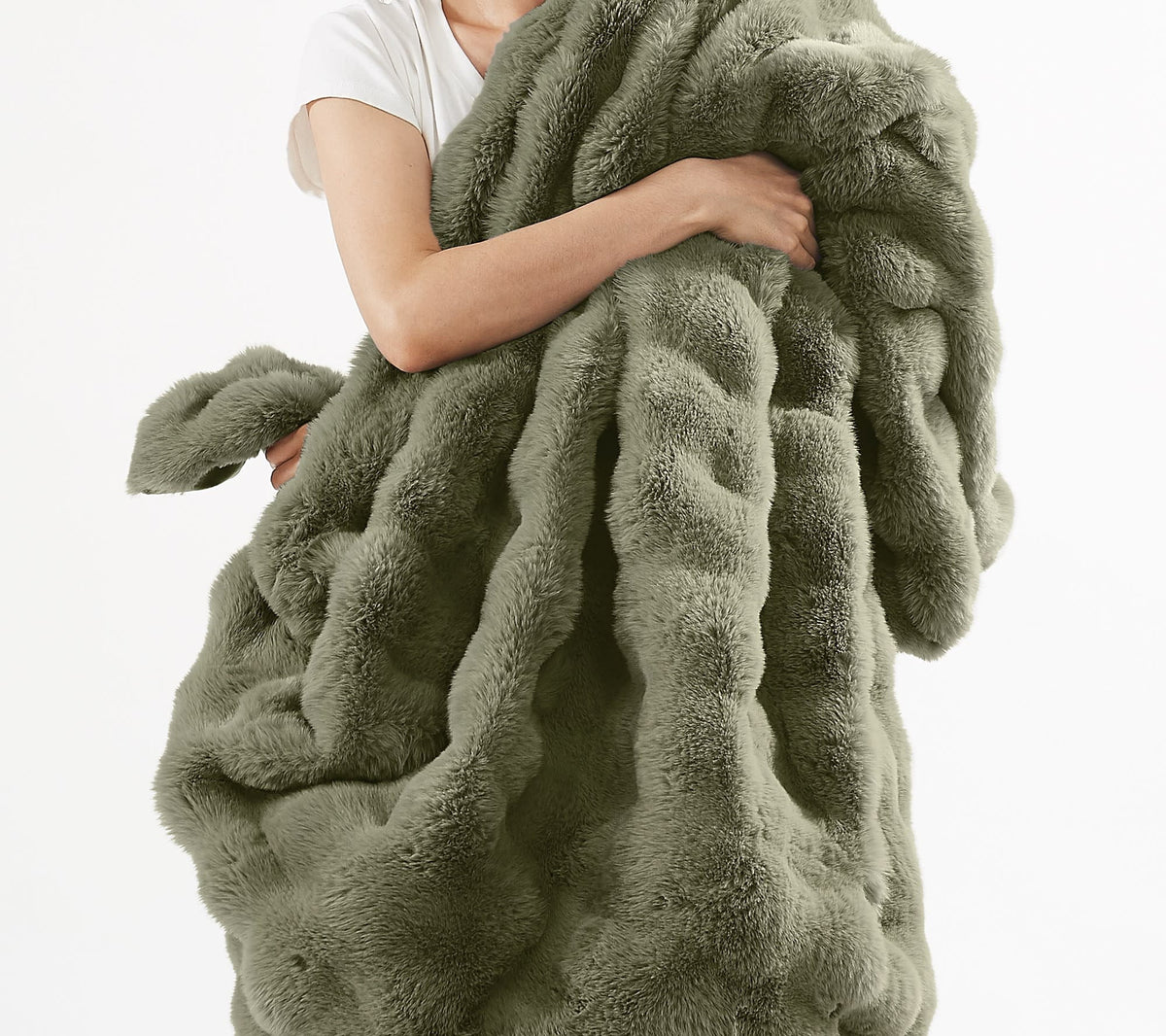 Brooklyn Loom Bubble Faux Fur 100% Microfiber Polyester  Twin XL Blanket in Green, All Season, Adult Size, OEKO-TEX Certified