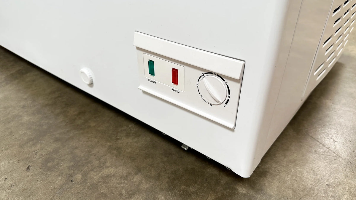 35 Cu.Ft. Chest Freezer, Deep Freezer Commercial Chest Freezer 89 in.