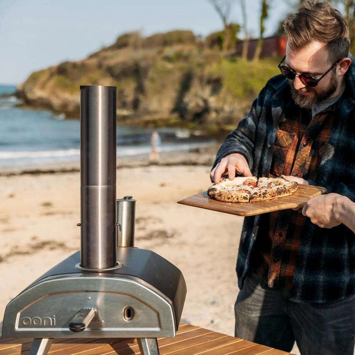 Ooni Karu 12 Multi-Fuel Portable Pizza Oven (#UU-P0A100)