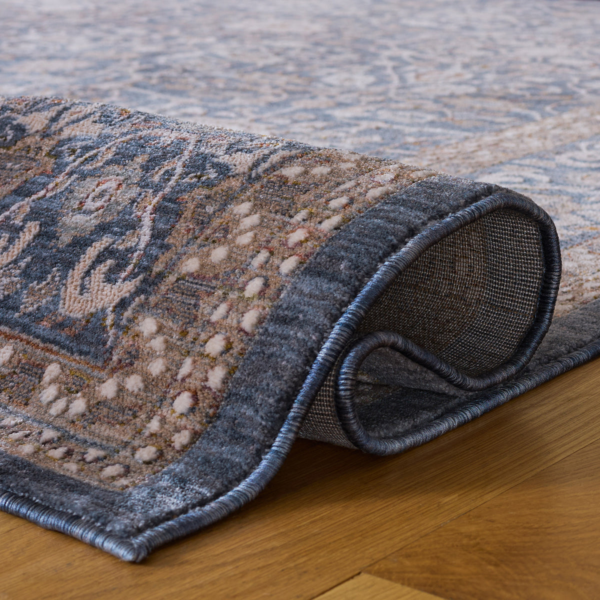Safavieh Sutton Runner Rug, Navy Beige, 2’2” x 8’