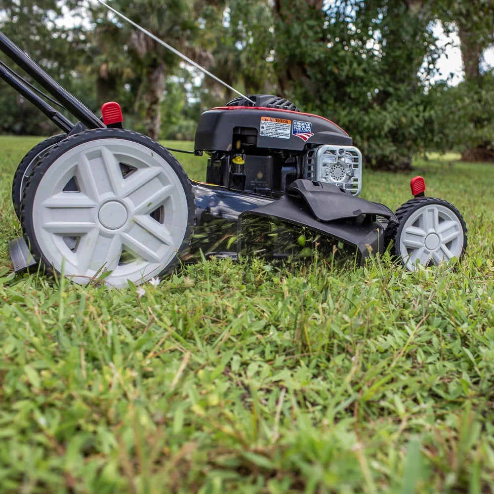 Black Max 21-inch Gas Push Mower, 125cc Briggs & Stratton Engine